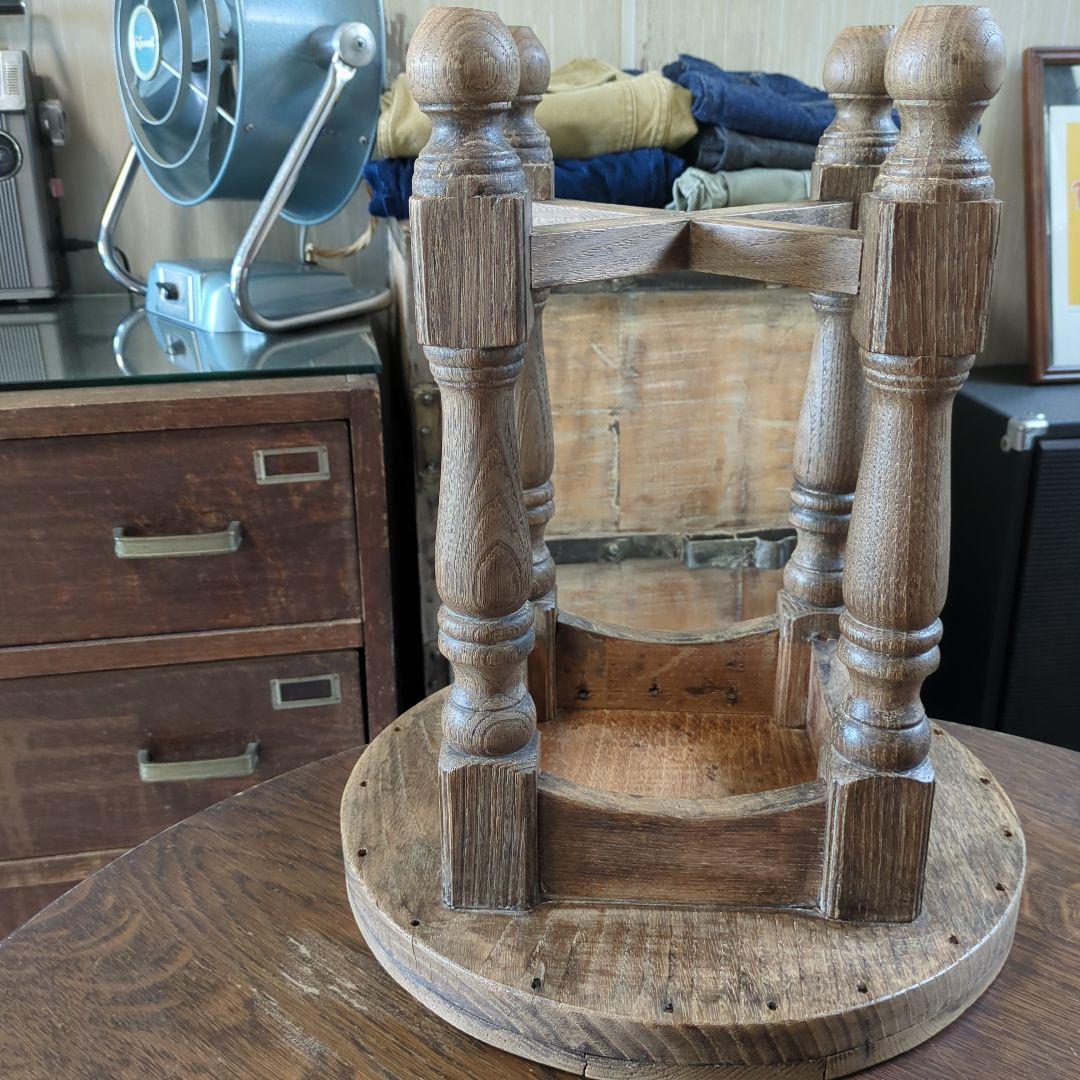 ブロカント　ビィンテージ花台　飾り台　サイドテーブル