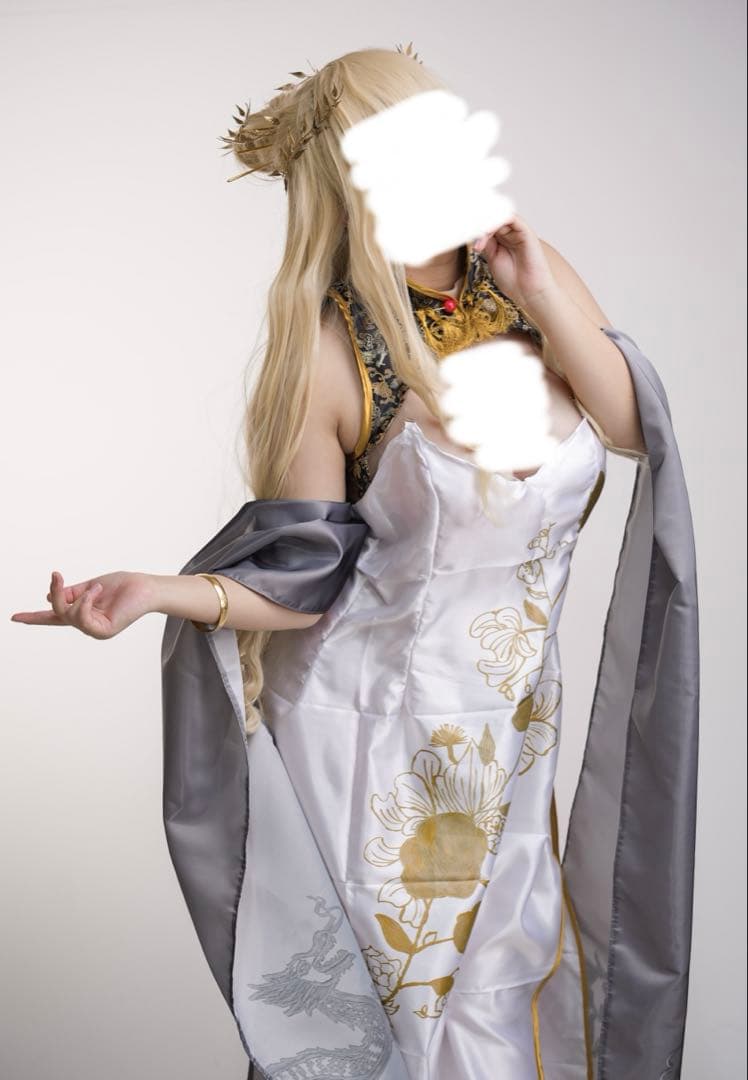 【まお】勝利の女神 NIKKE クラウン コスプレ衣装