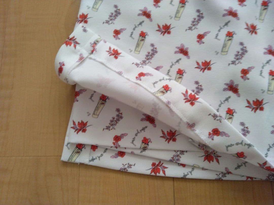 【新品】JUN & ROPE インナーパンツ一体型 花柄スカート サイズＳ