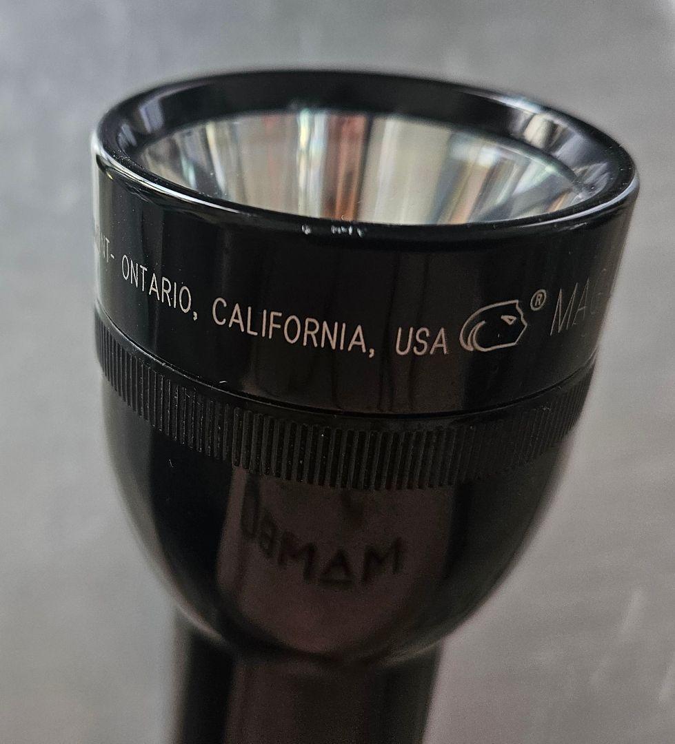 supreme × MAGLITEシュプリームマグライト