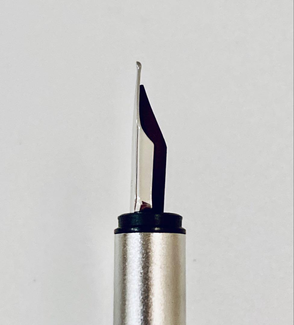 プラチナ仕上げ◆モンブラン 高級万年筆 ノブレスMONTBLANC ペン先14K
