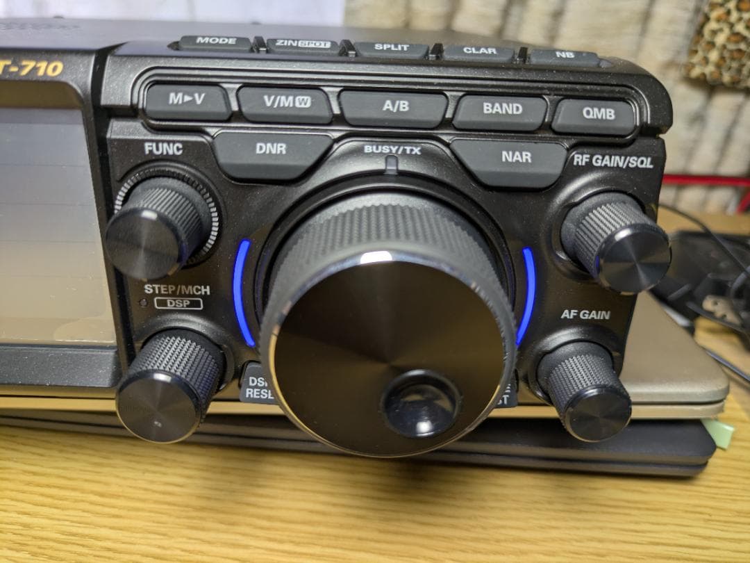 YAESU FT-710 AESS HF/50MHzトランシーバー