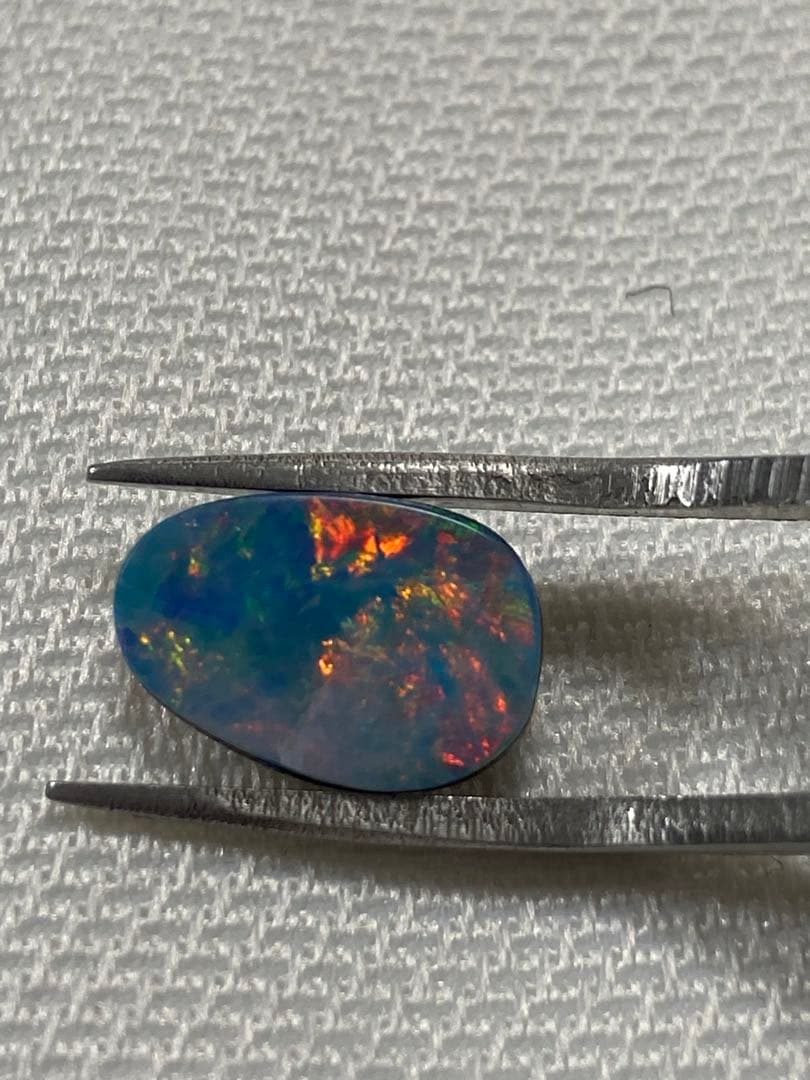 オパール　ダブレット