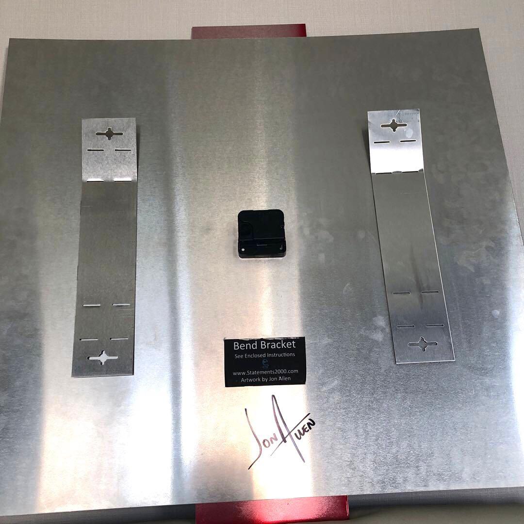 装飾壁時計 モダンメタル壁アート Jon Allen サイン入り