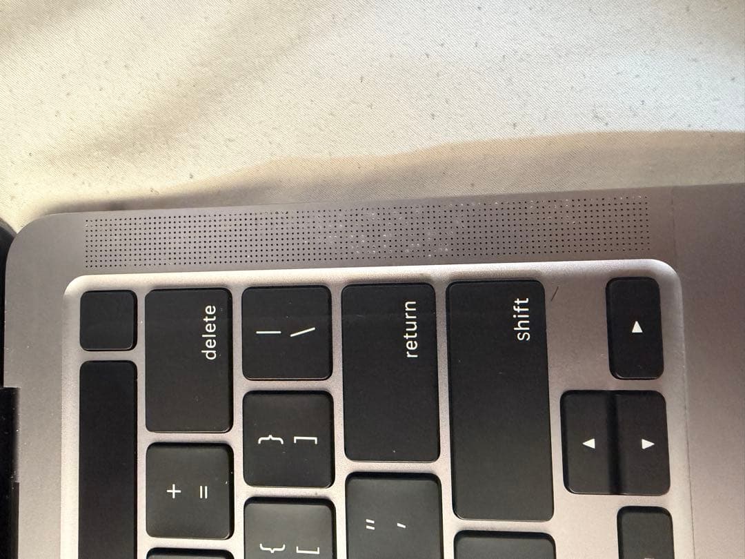 【未使用/修理済】MacBook Pro 13インチ M1 希少USキーボード