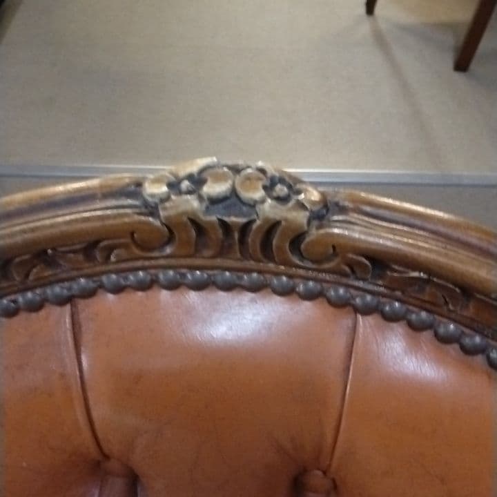 2脚セット　イタリア製　クラシック　ネコ脚　ロココ調チェア　本革張り　着座不可