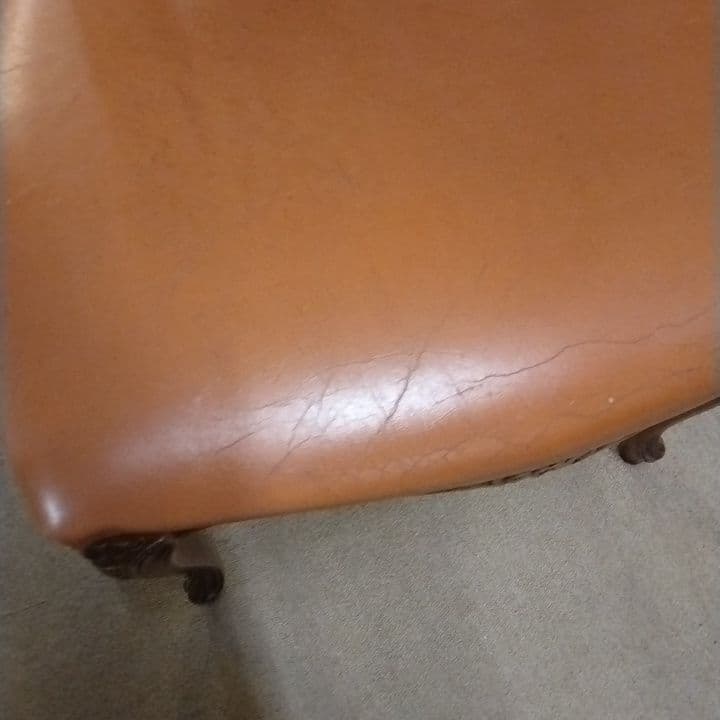 2脚セット　イタリア製　クラシック　ネコ脚　ロココ調チェア　本革張り　着座不可