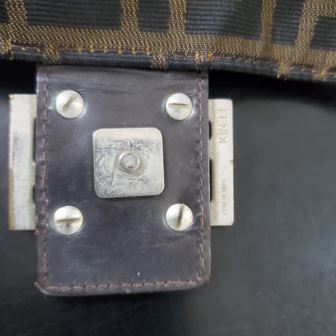 Fendi ロゴプリント ショルダーバッグ