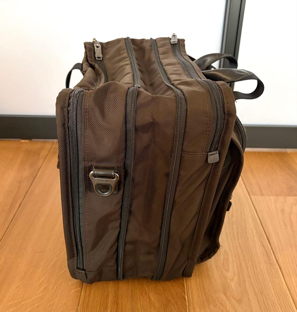 TUMI エクスパンダブルオーガナイザー ラップトップ2wayブリーフ ブラウン