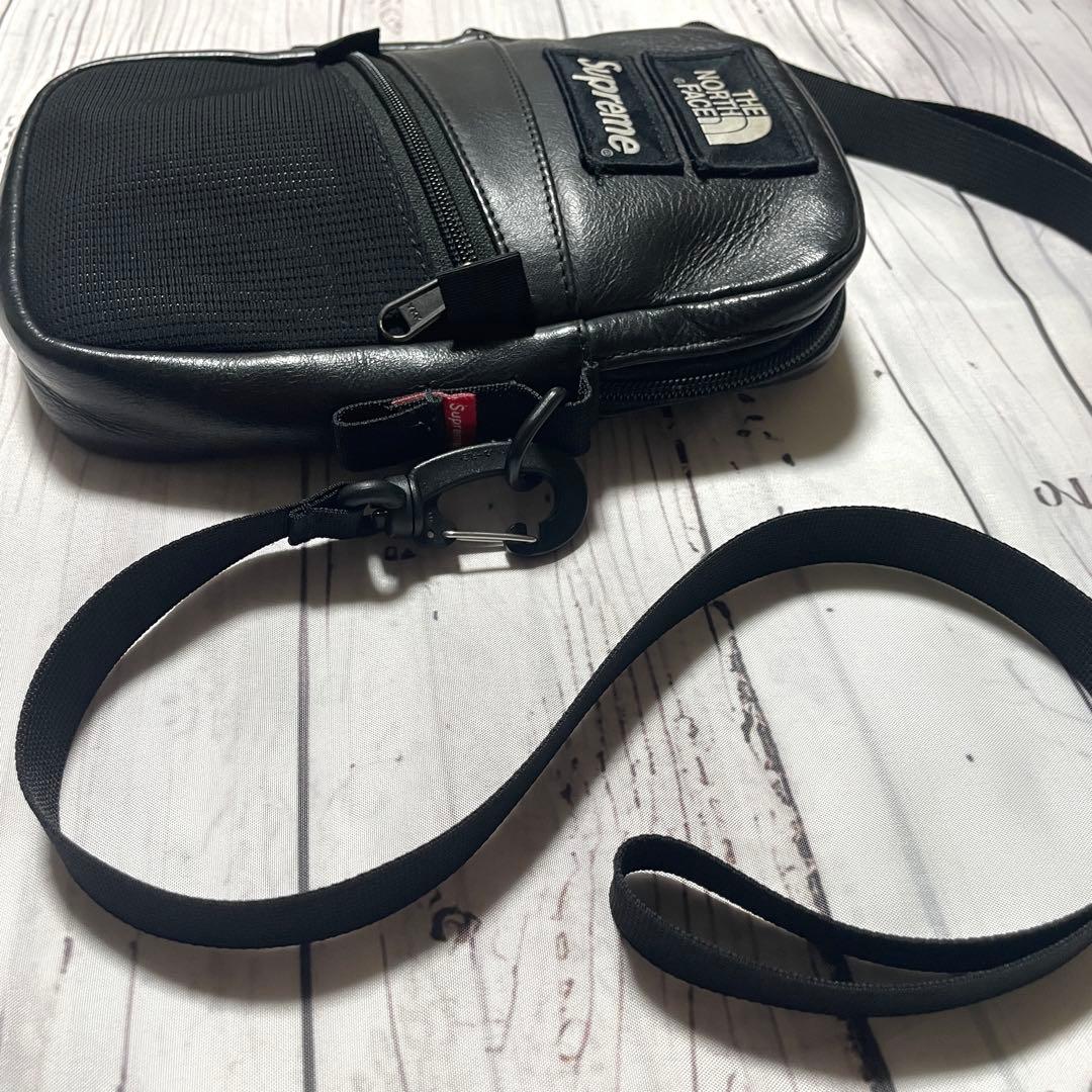 【本革】Supreme ノースフェイス　レザー　ショルダーバッグ　ポーチ　黒