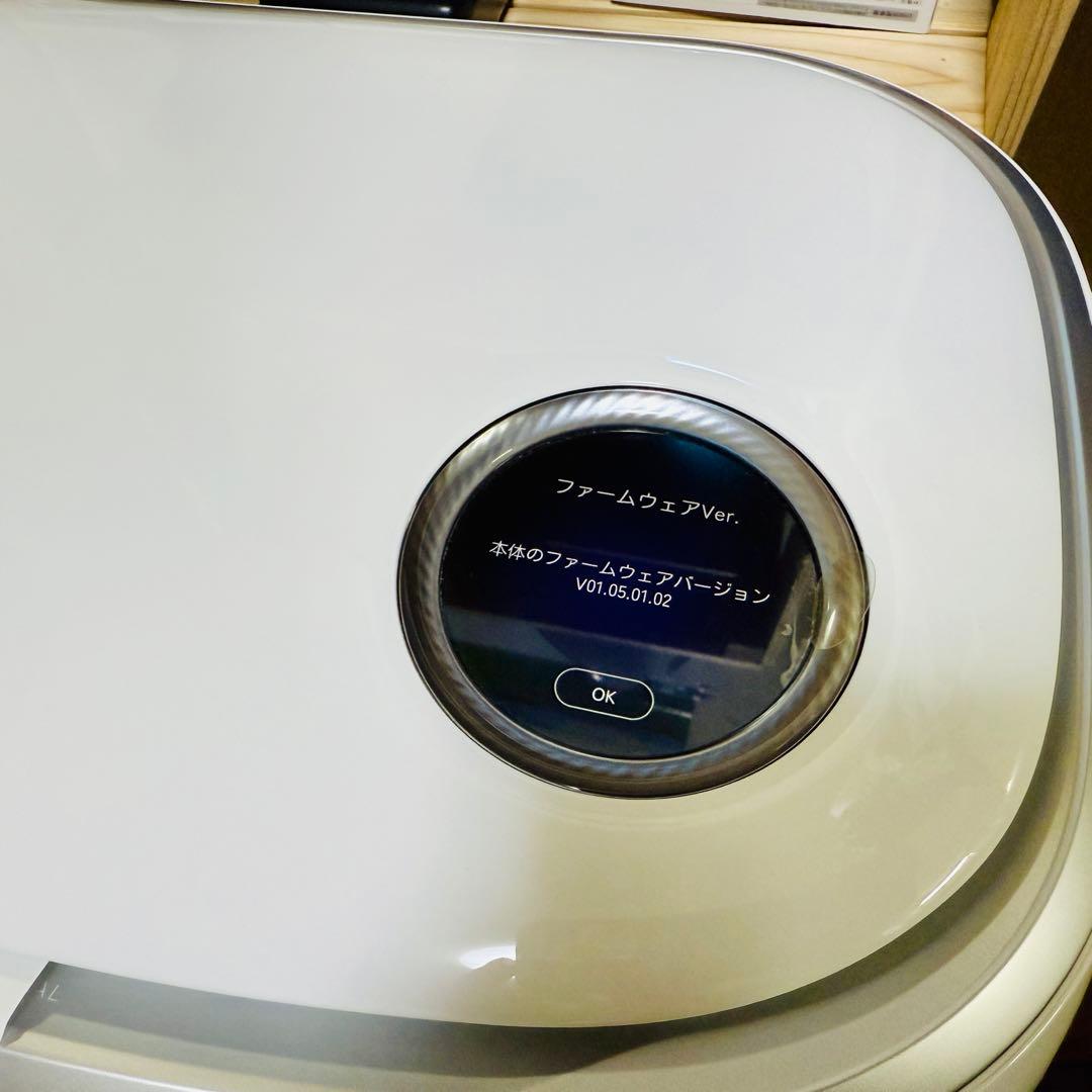 Narwal Freoロボット掃除機 本体 + ステーション