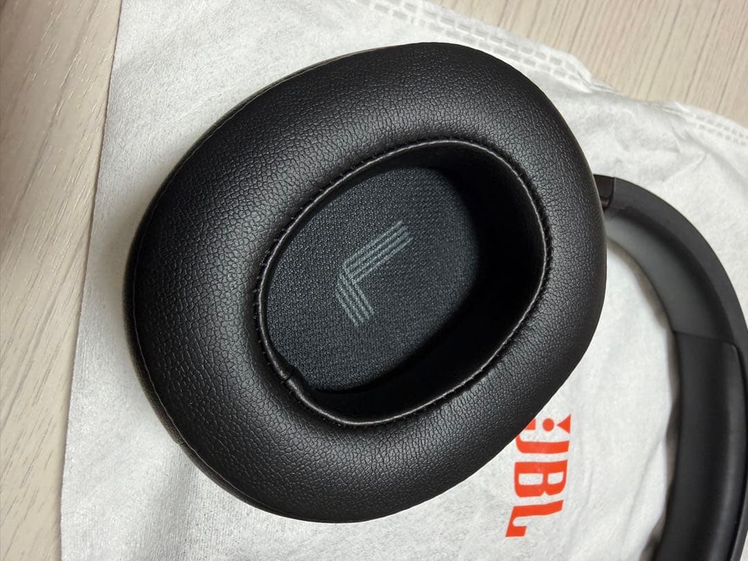 JBL TUNE 770NC ワイヤレス／有線 ノイキャンヘッドホン 箱付属品付