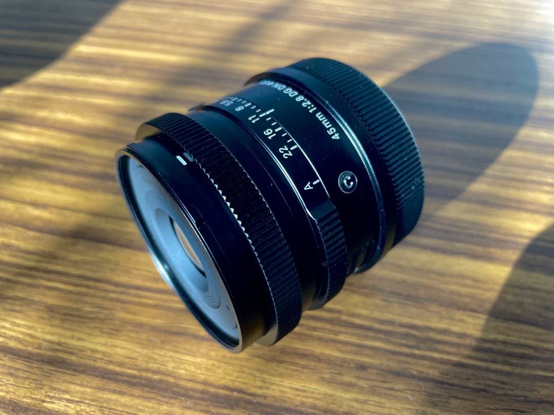 みお【美品】SIGMA 45mm F2.8 DG DN Lマウント