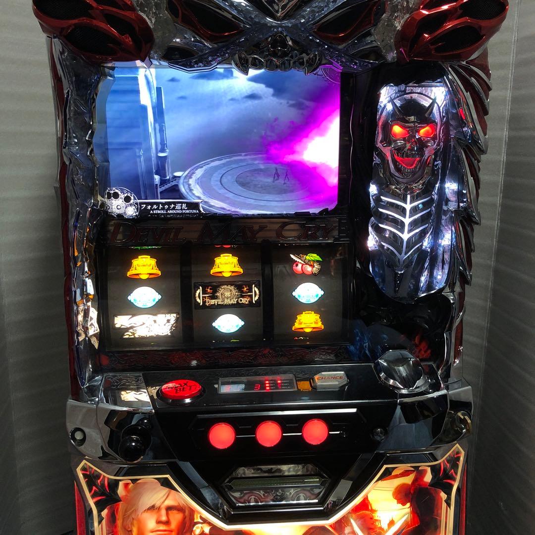 ⚠︎説明文必読⚠︎ パチスロ デビルメイクライ クロス　実機+付属品(送料込)