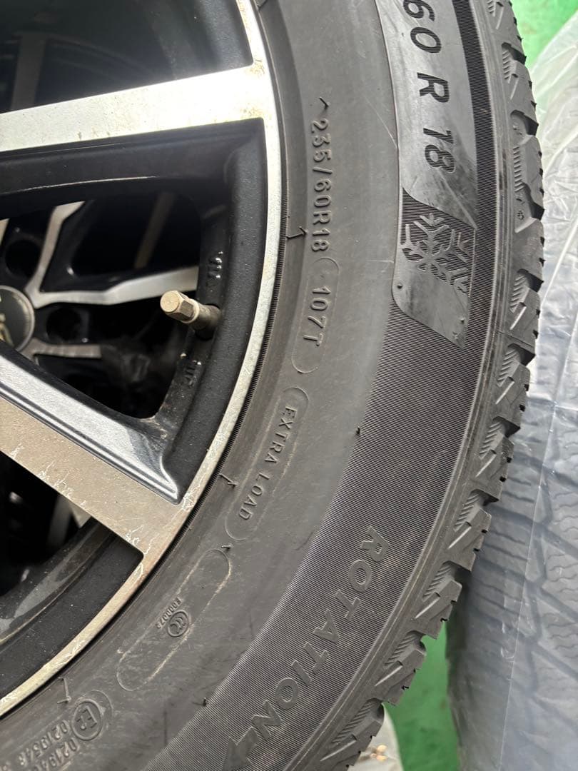 ミシュランスタッドレスタイヤ 2021年製4本　235.60.R18