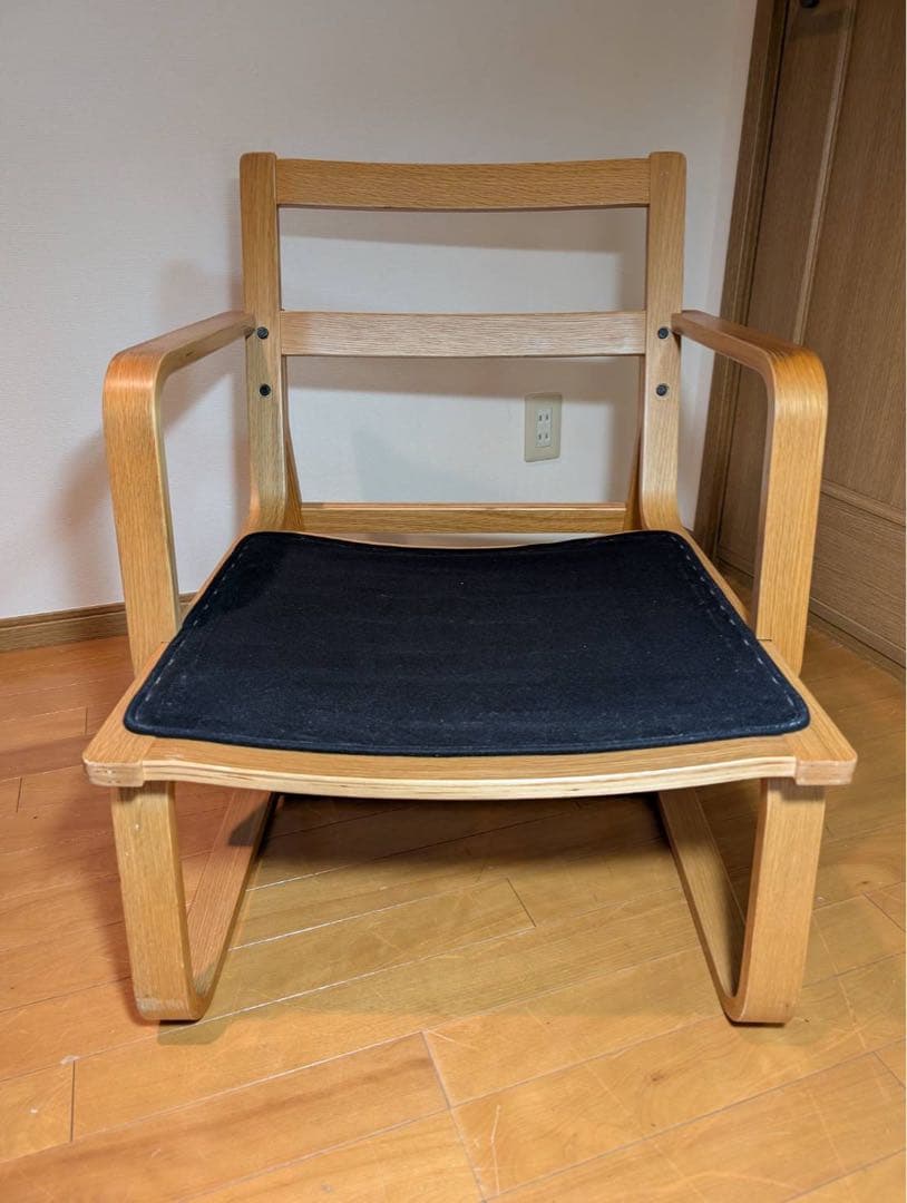 ■送料込■無印良品リビングでもダイニングでもつかえるソファチェア 椅子アーム