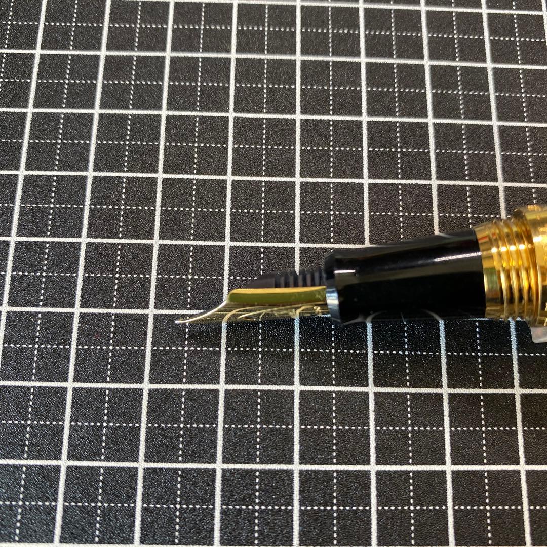 A.D.Dunhill 万年筆　字幅F