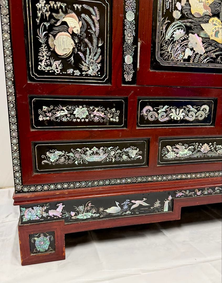 希少♪ 豪華 ラデン 近畿配達5千引 高級 釜山製 螺鈿 箪笥 タンス