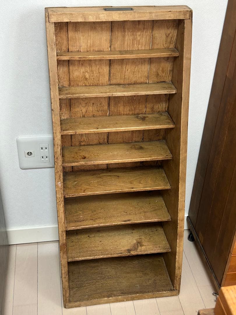 イギリスビンテージ　コレクション棚　フィギュア　キュリオケース