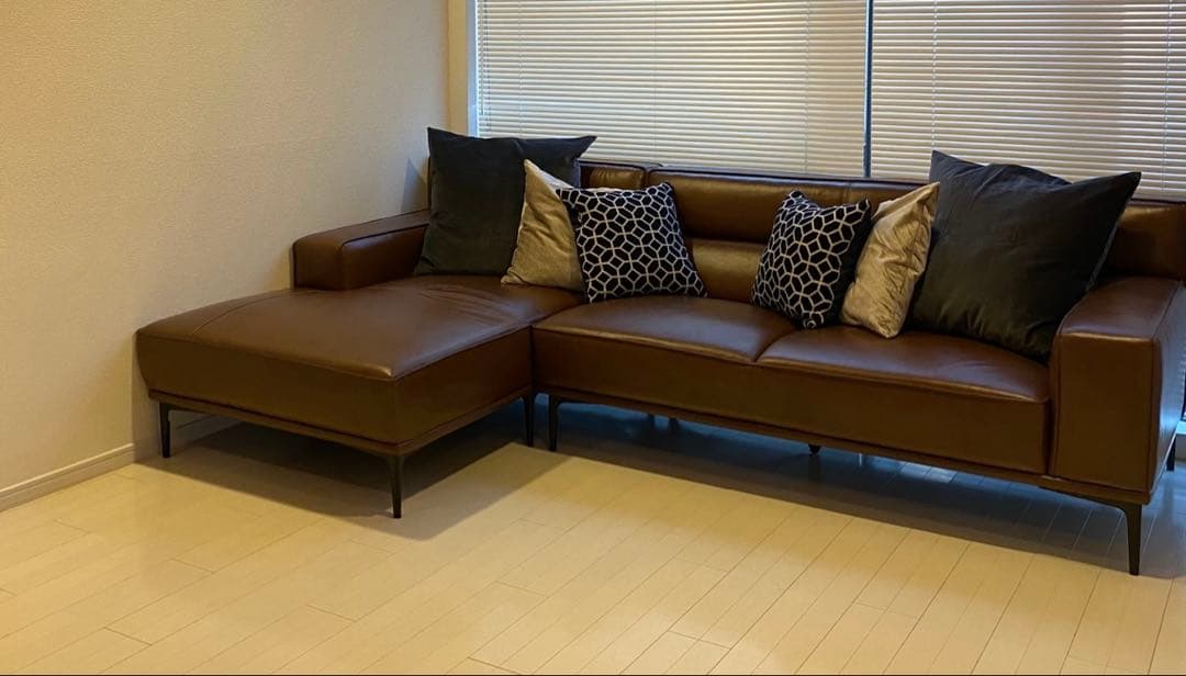 カウチソファ◆高級感あるおしゃれなソファです。美品