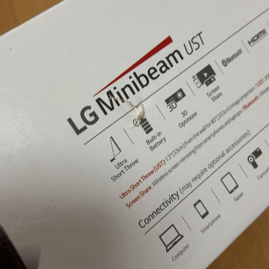 LG PH450UG 超短焦点 バッテリー内蔵 LEDプロジェクター②