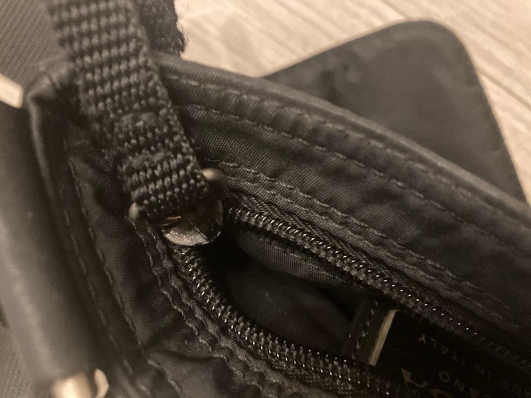 PRADA サコッシュ　ミニショルダー