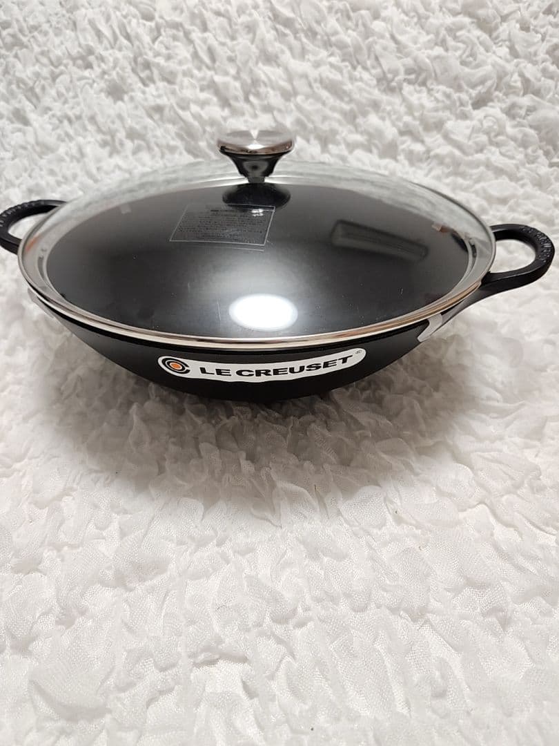 値下げ！早い者勝ち！ル・クルーゼ ウォクガラスフタ付き32cm マットブラック