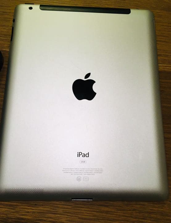 美品☆第2世代  iPad 2 Wi-fiモデル32GB