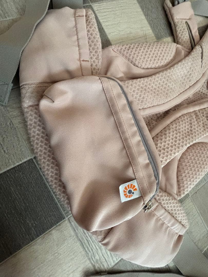 値下げしました♡エルゴオムニブリーズ　ピンククォーツ