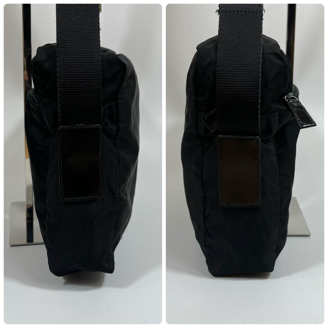 ✨美品✨希少サイズ✨PRADA　カメラバッグ　ナイロン　三角ロゴ　ブラック
