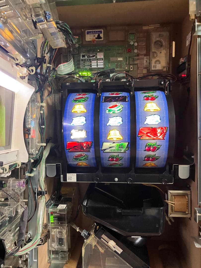 パチスロ実機　エウレカセブン2 不要機専用機　キャパシタ2箇所交換　5号機