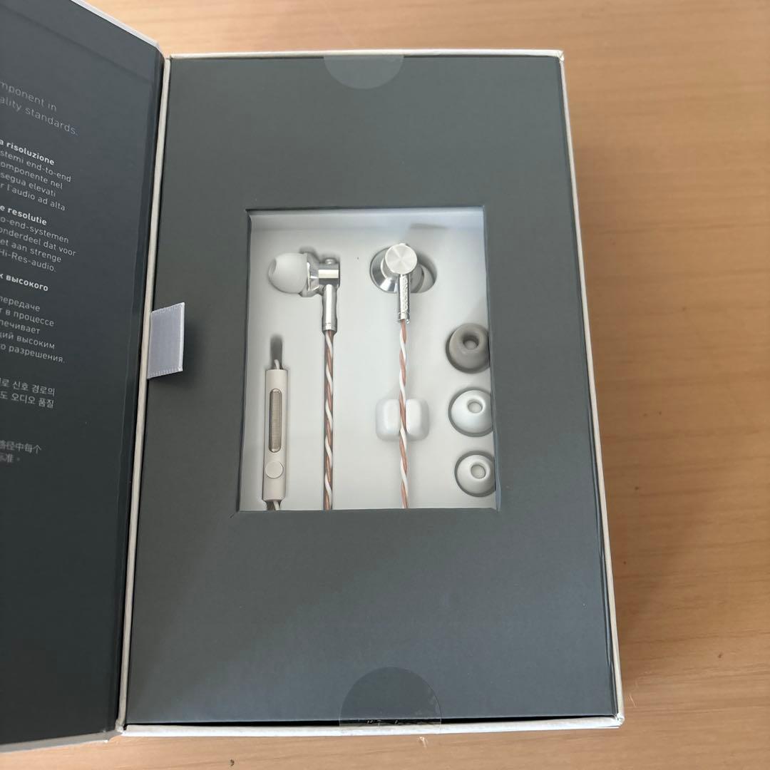 【新品】ONKYO カナル型イヤホン セミオープンE700MW