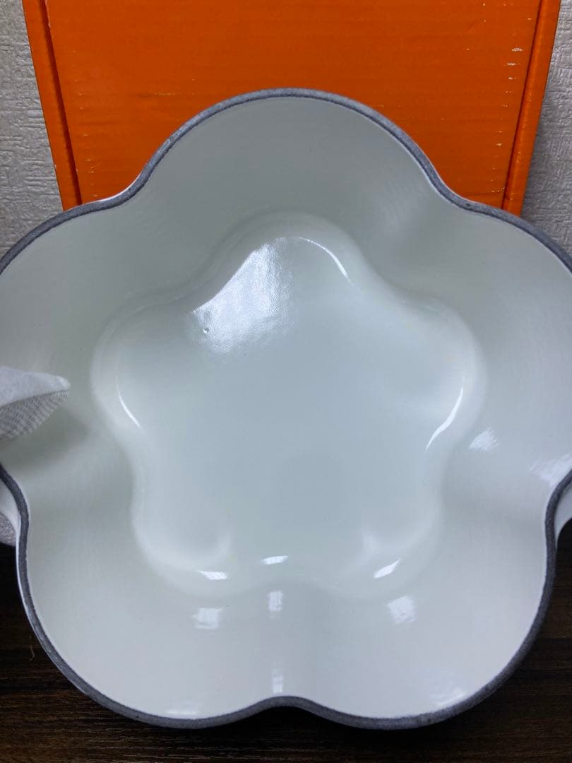 レア　廃盤　ルクルーゼ ココットフルール　パウダーブルー　新品未使用品