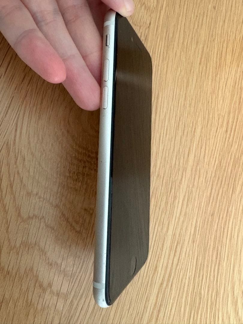 Apple iPhone SE3 ホワイト 本体　128GB