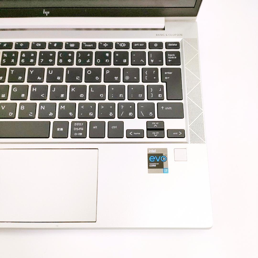 第11世代i7✨️16GB/SSD512G/小型/HP/カメラ付きノートパソコン