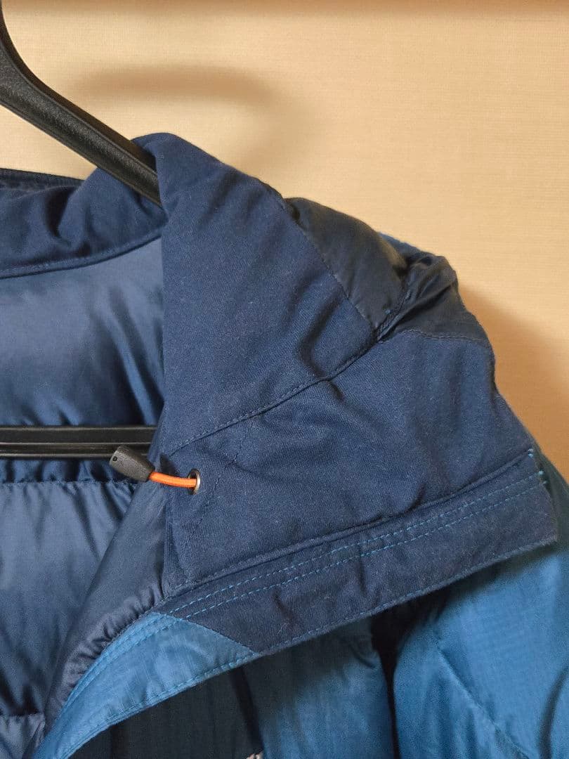 montbell フード付きダウンジャケット 青