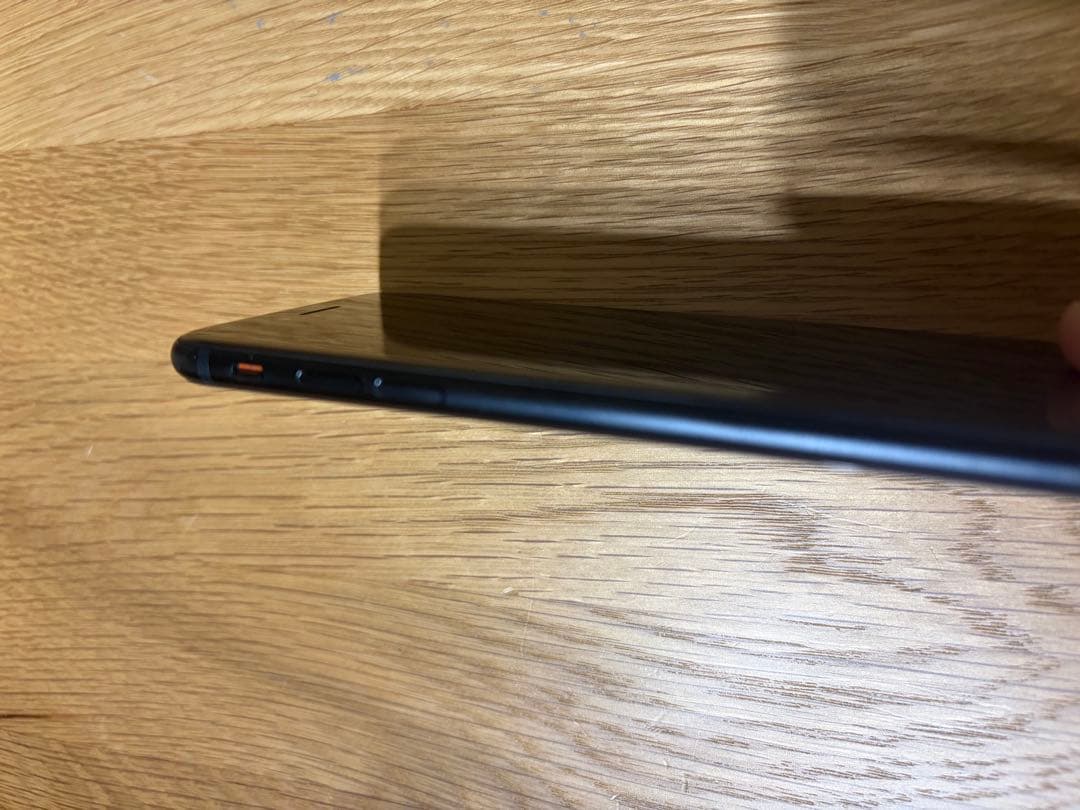 美品 iPhone SE 第3世代 128GB SIMフリーMMYF3J/A