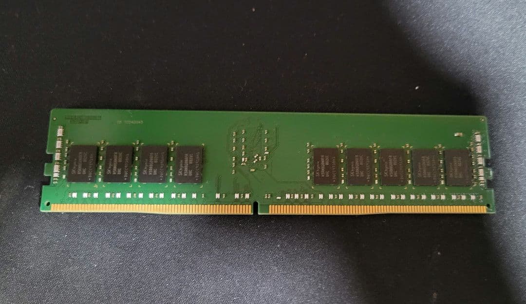 DDR4 16GB ECC 2400MHz DIMMメモリ