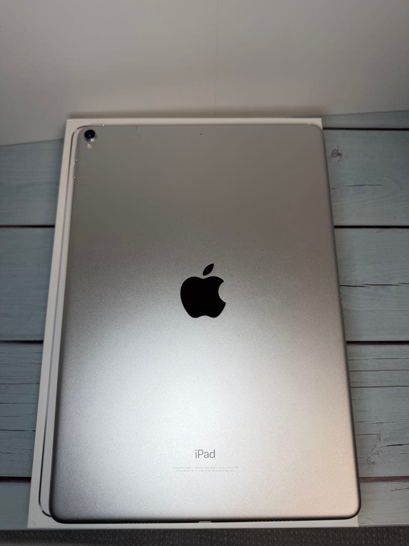 Apple iPad Pro 10.5 シルバー 本体