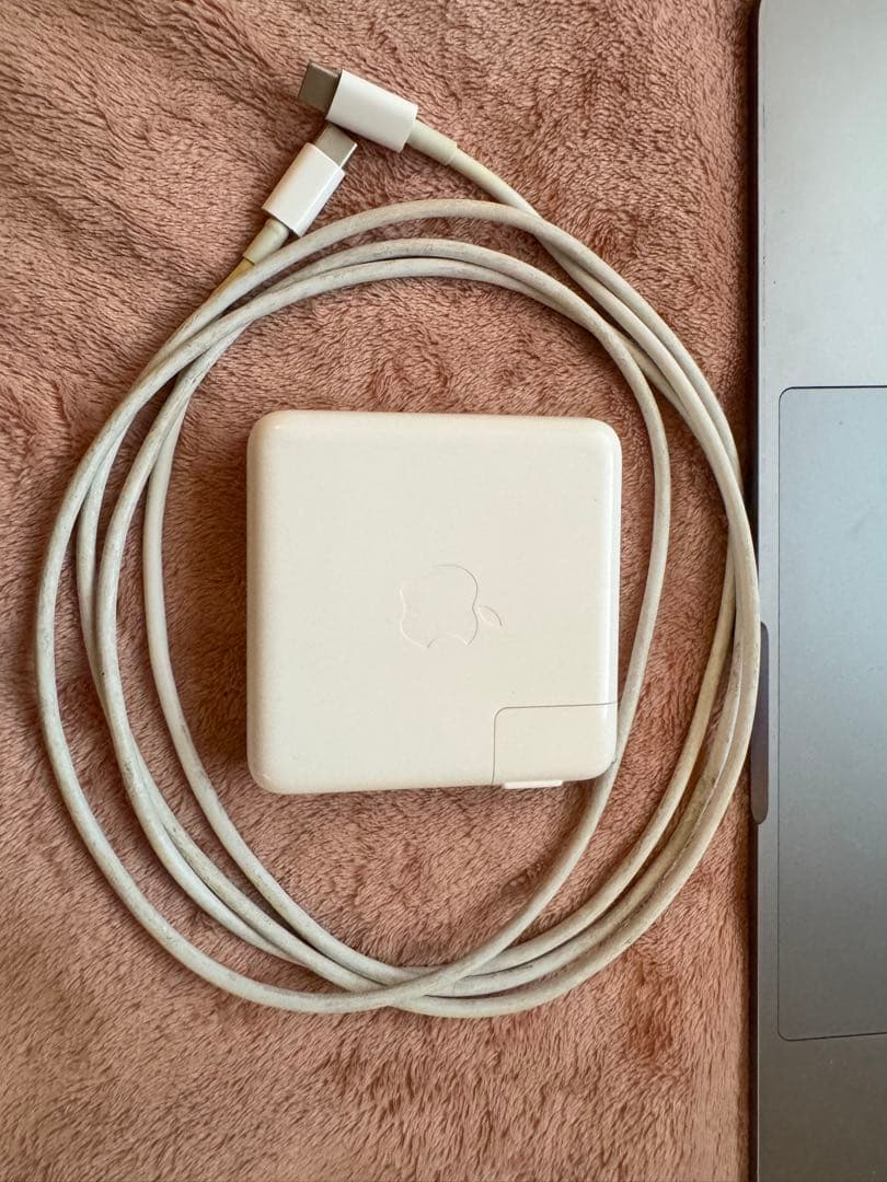 MacBook Pro 2016 15インチ