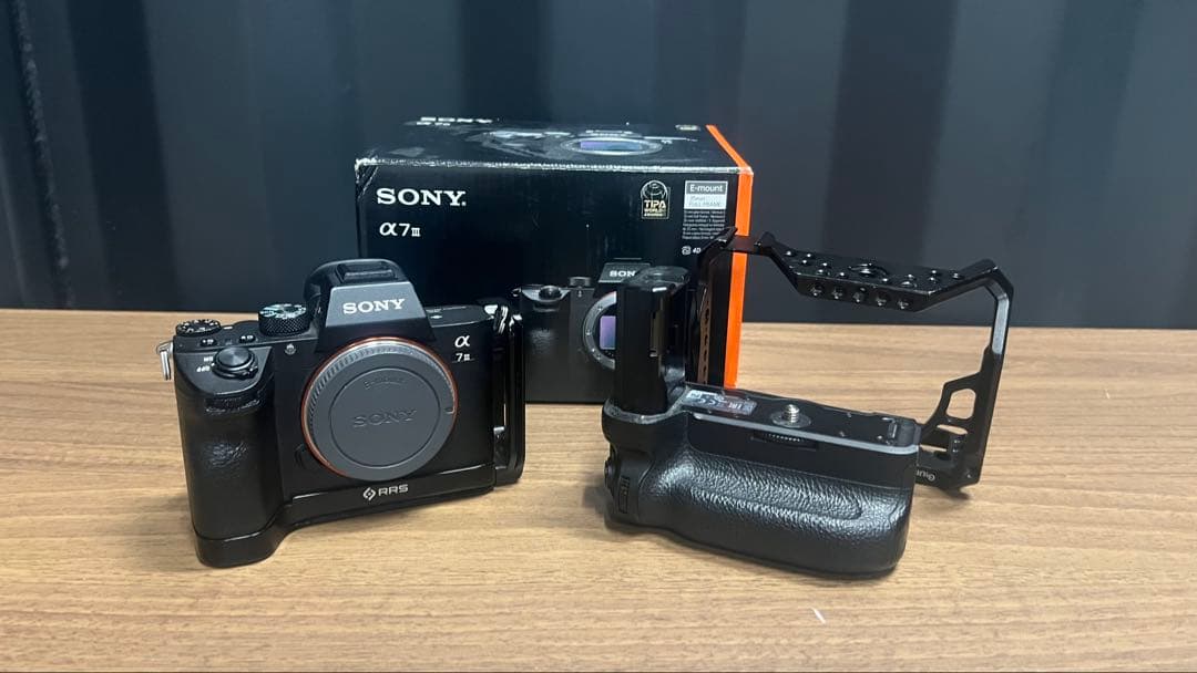 [ミルトン]SONY α7 III ミラーレス一眼　セット
