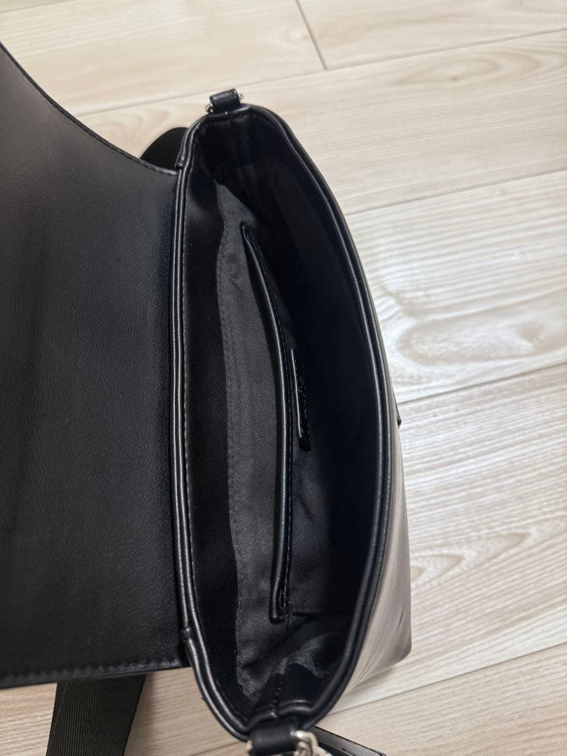 Lui's ミニポストマンBAG