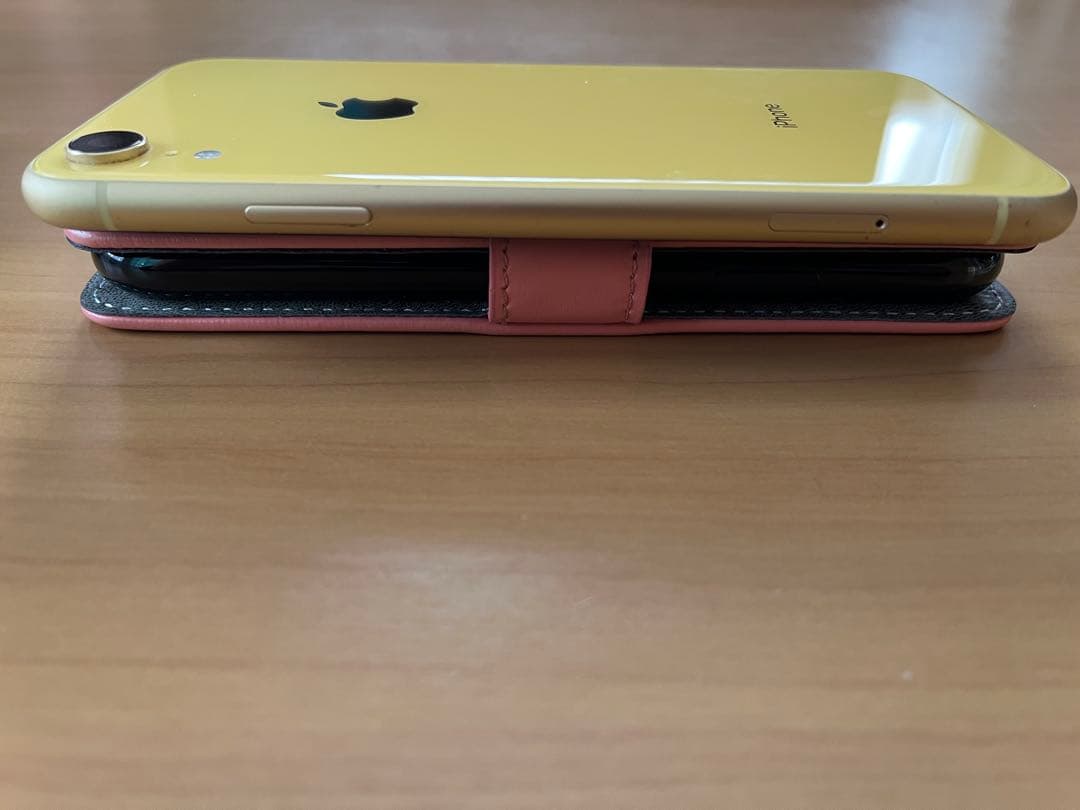 iPhone XR SIMフリー　 バッテリー最大容量88% ケースおまけ　美品