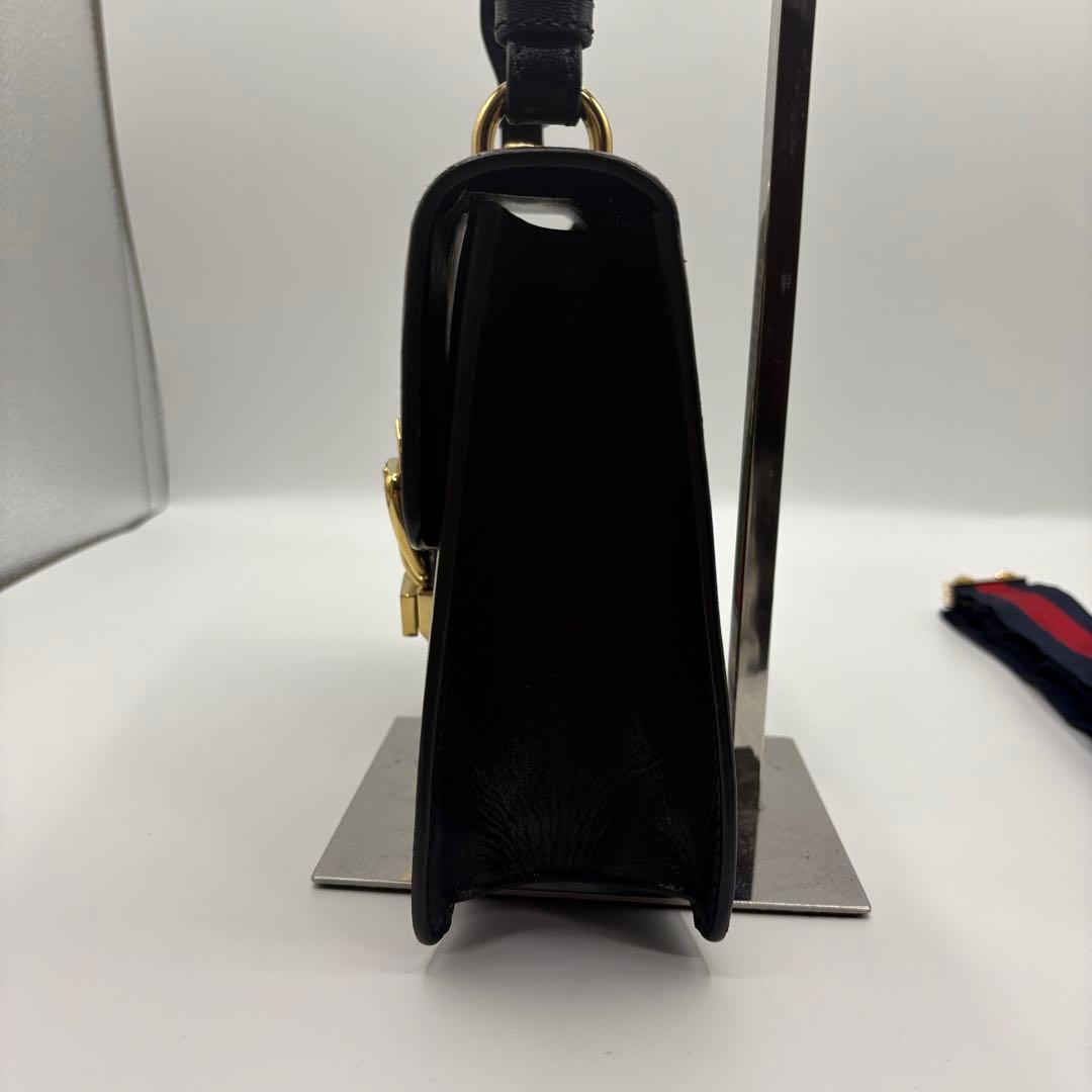 GUCCI グッチ シルヴィ スモール ショルダーバッグ 421882