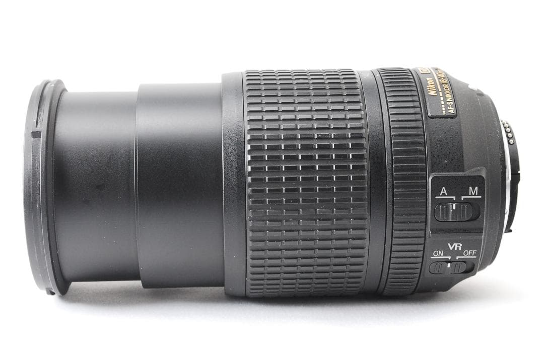 美品✨Nikon 18-140mm VR 高倍率ズーム これ1本✨付属品有　万能