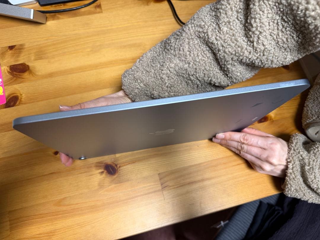 バッテリー容量100 M2 ipad Air 13インチ 128GB