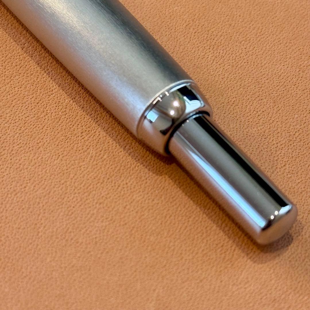 キャップレスデシモ　シルバー　F