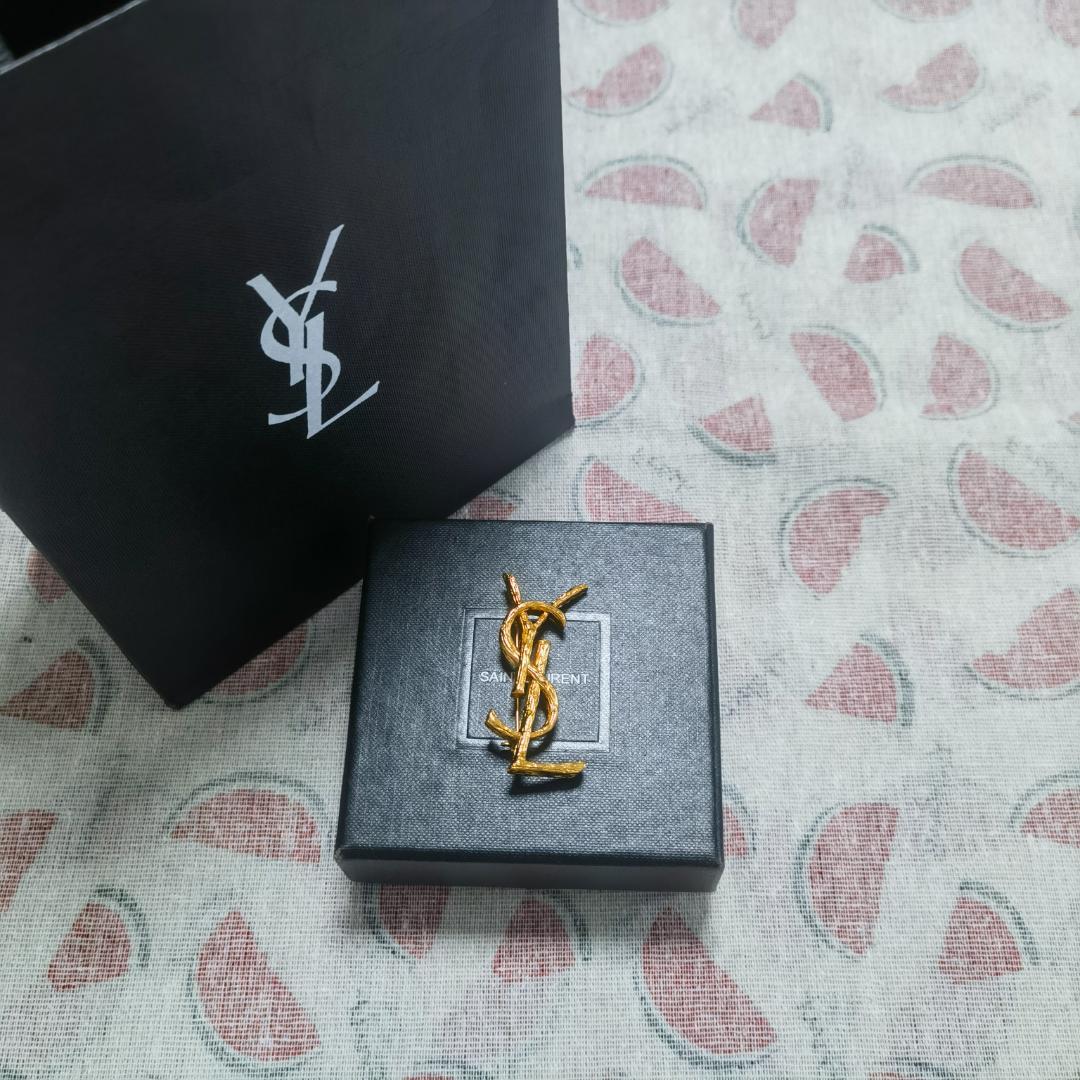 SAINT LAURENT YSL ブローチ ゴールド