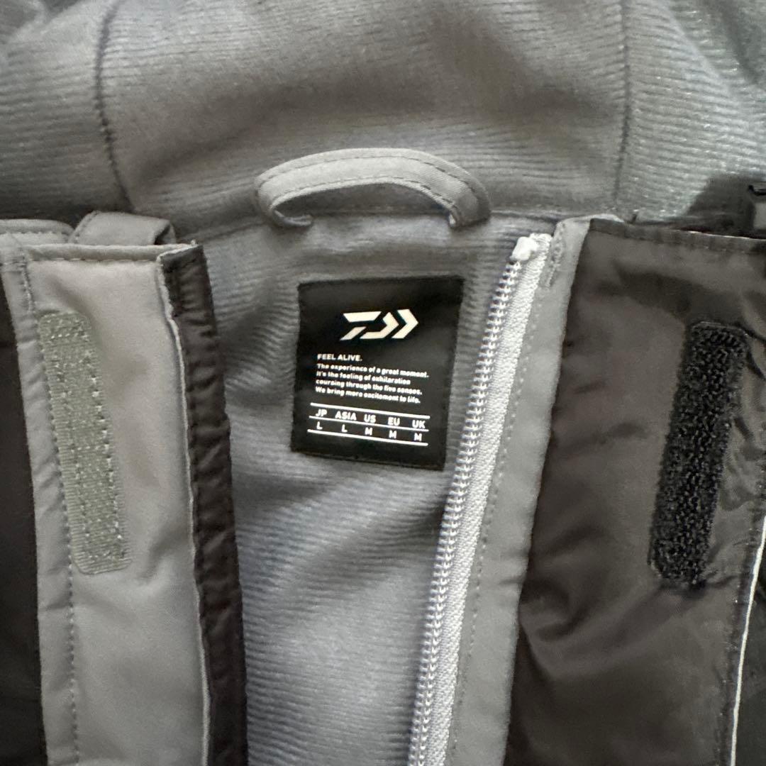 Daiwa レインマックス防水防寒　Lサイズ グレー/ブラック