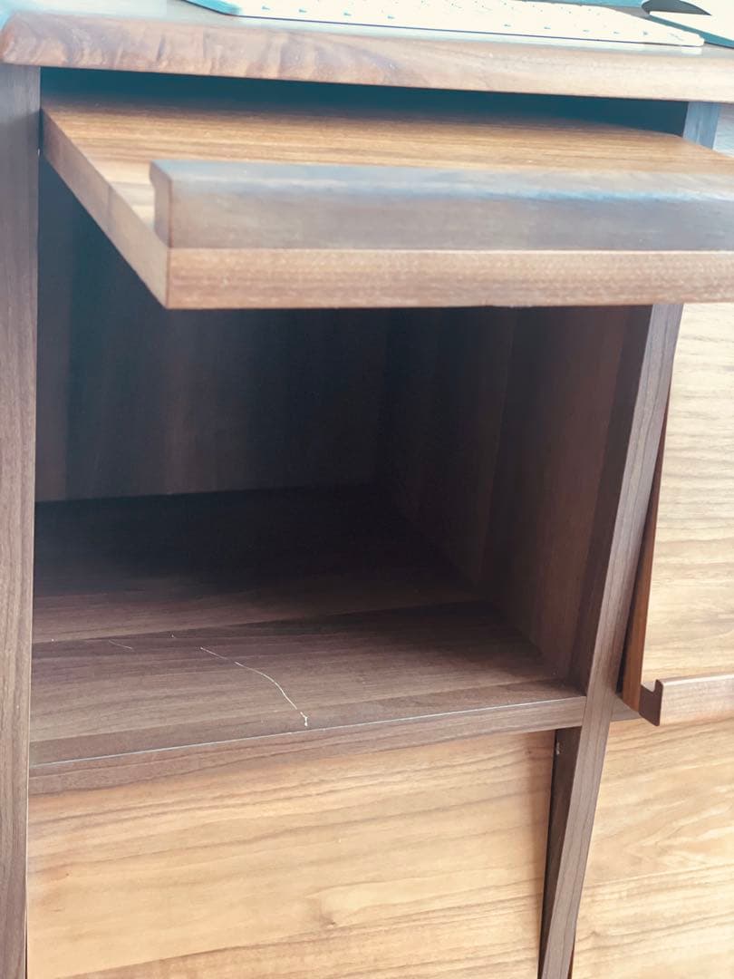 ウォルナット天然木サイドボード 木製棚 ディスプレイラック